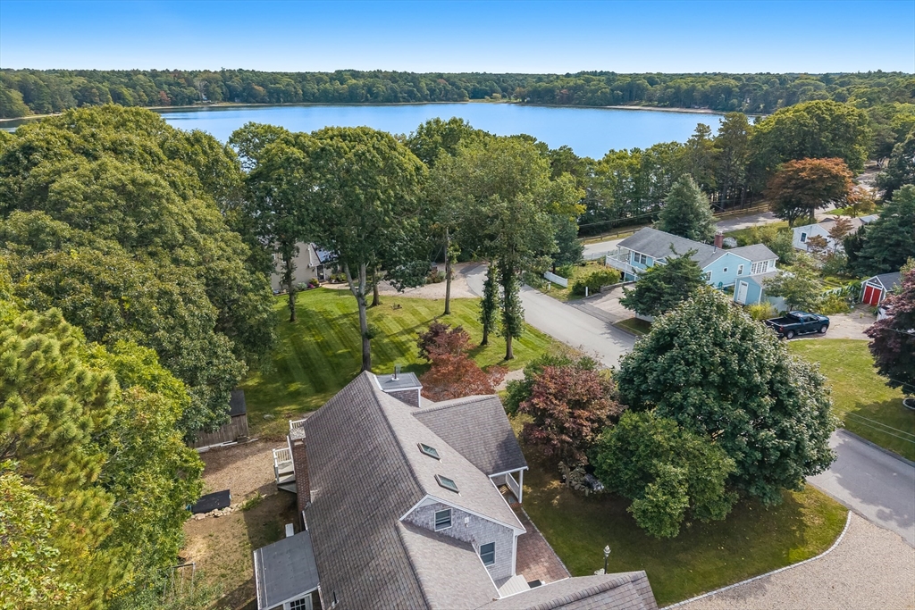 158 Lakeside Dr