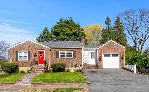 22 Shelton Rd Swampscott MA 01907