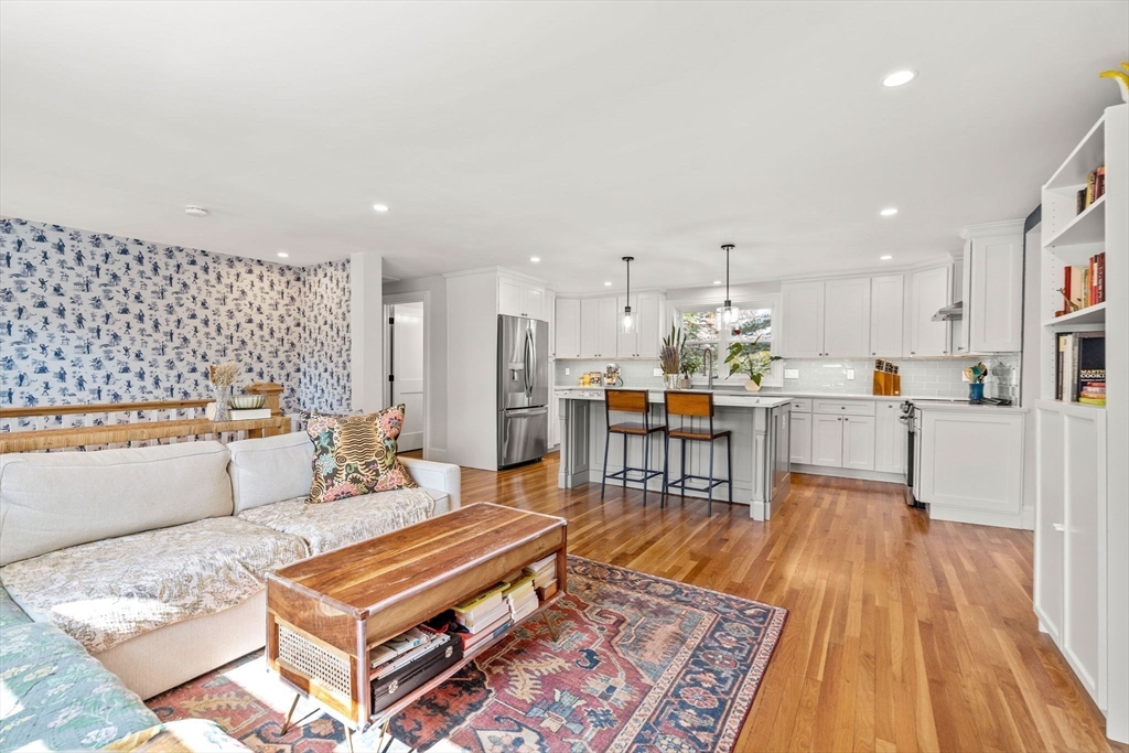 22 Shelton Rd