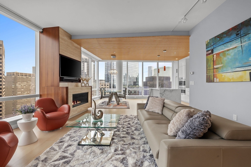 1 Franklin St 3808