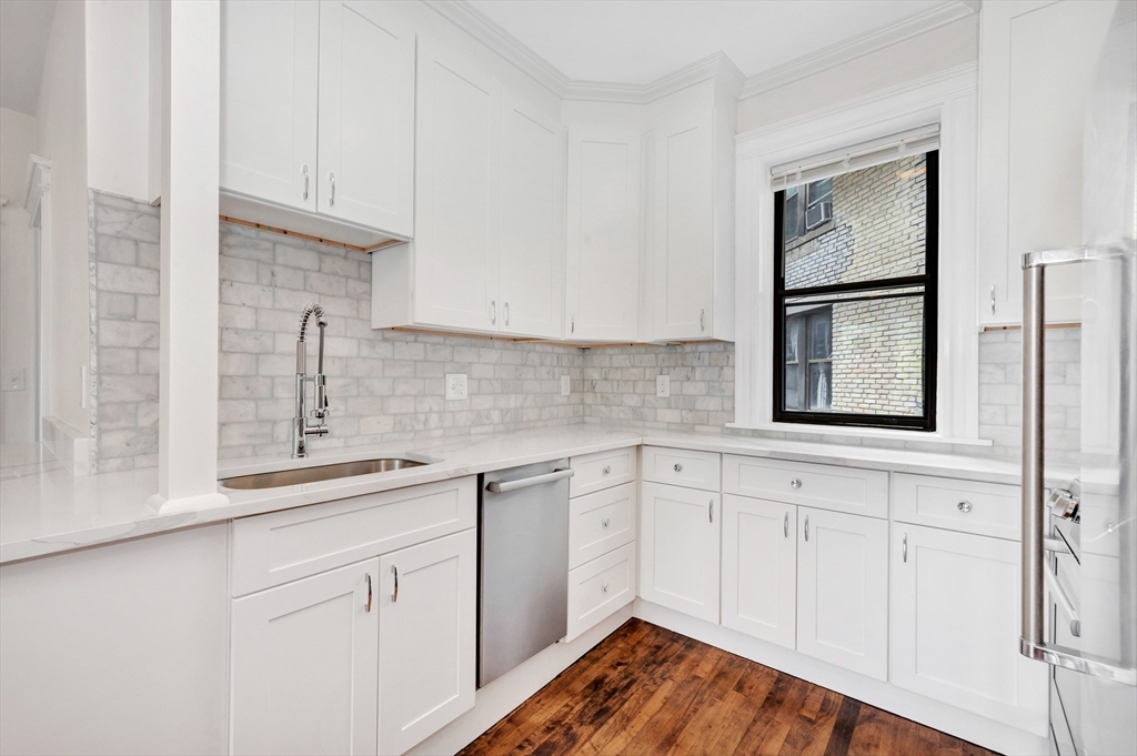 11 Park Dr 11-22