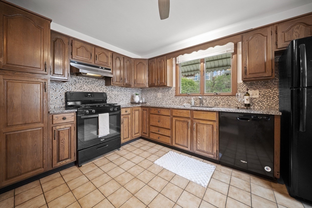 1180 Main Street #2, Waltham, MA Photo #8