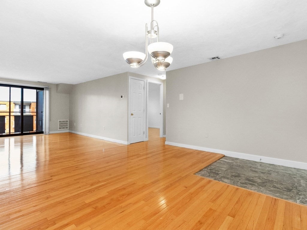 12 Ninth Street 706