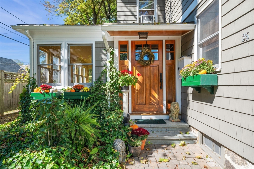 35 Cogswell Ave