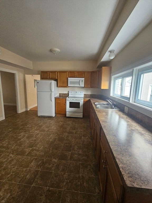 72 Huard St, Fall River, MA Photo #10