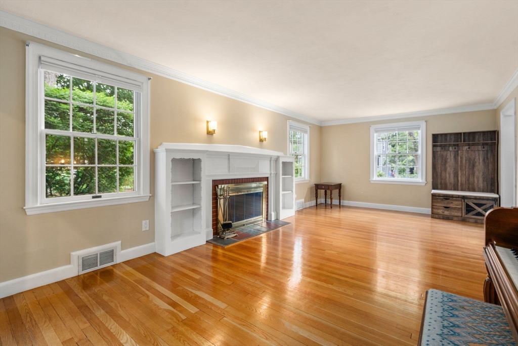103 Randlett Park