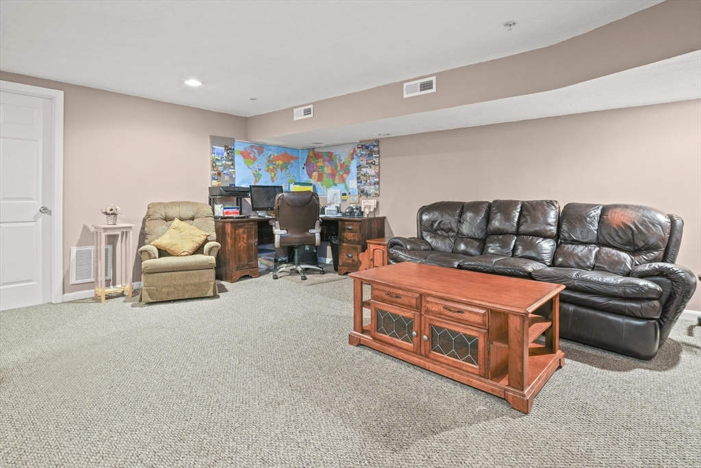 161 Bridle Cross Rd 161
