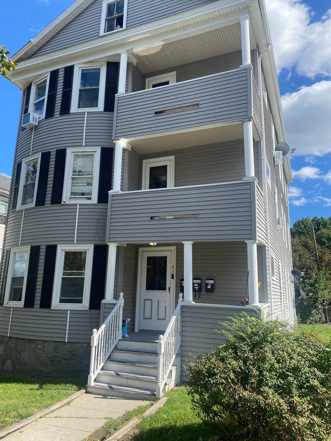 Photo of 45 Butler Street, Worcester, MA