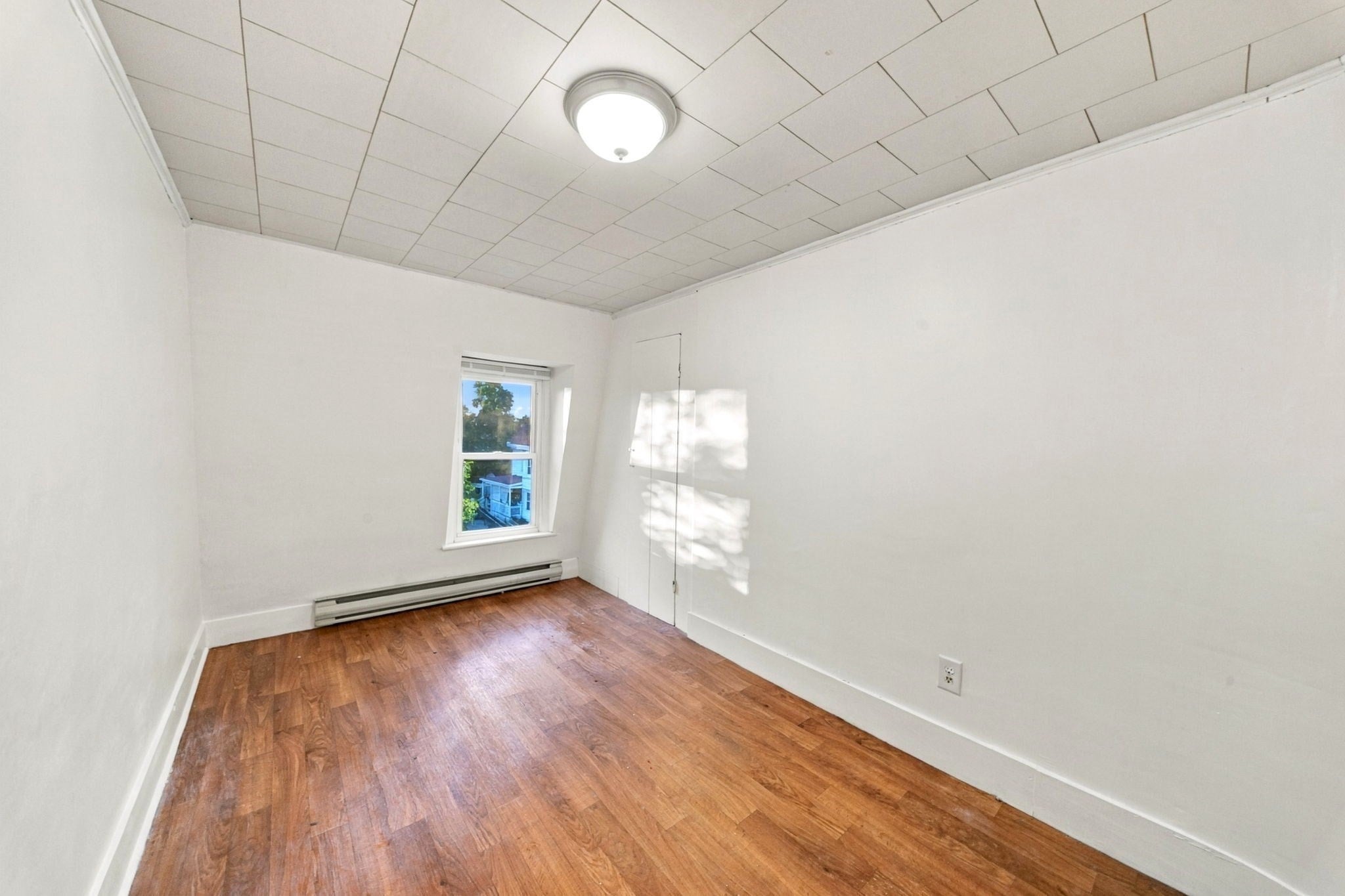 28 S Warren St, Haverhill, MA, 28 S Warren St, Haverhill, MA Photo #17