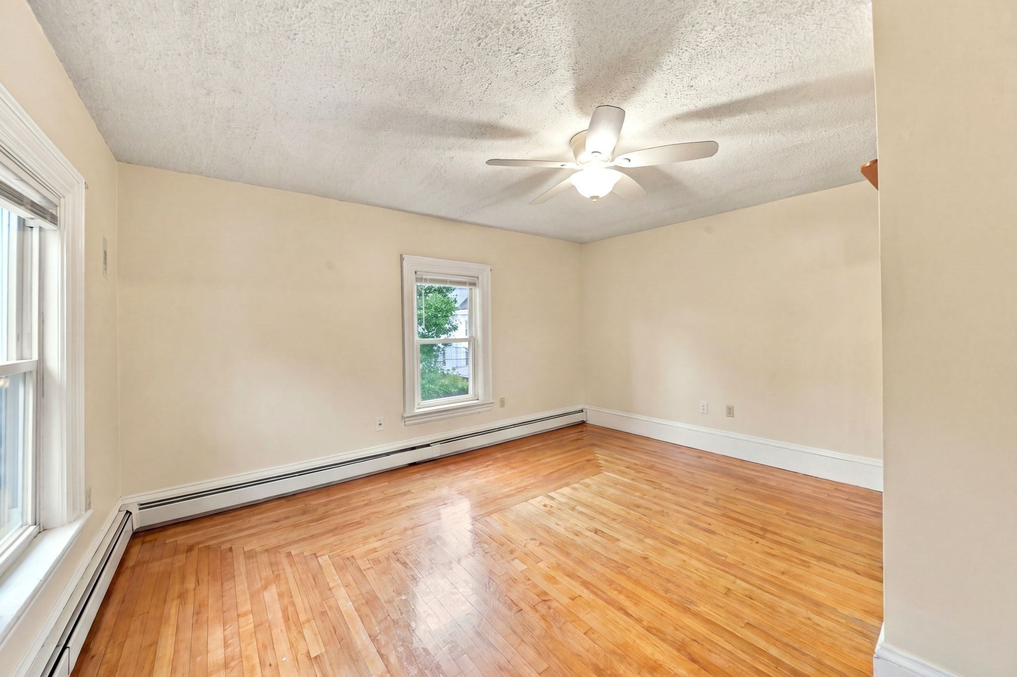 28 S Warren St, Haverhill, MA, 28 S Warren St, Haverhill, MA Photo #9