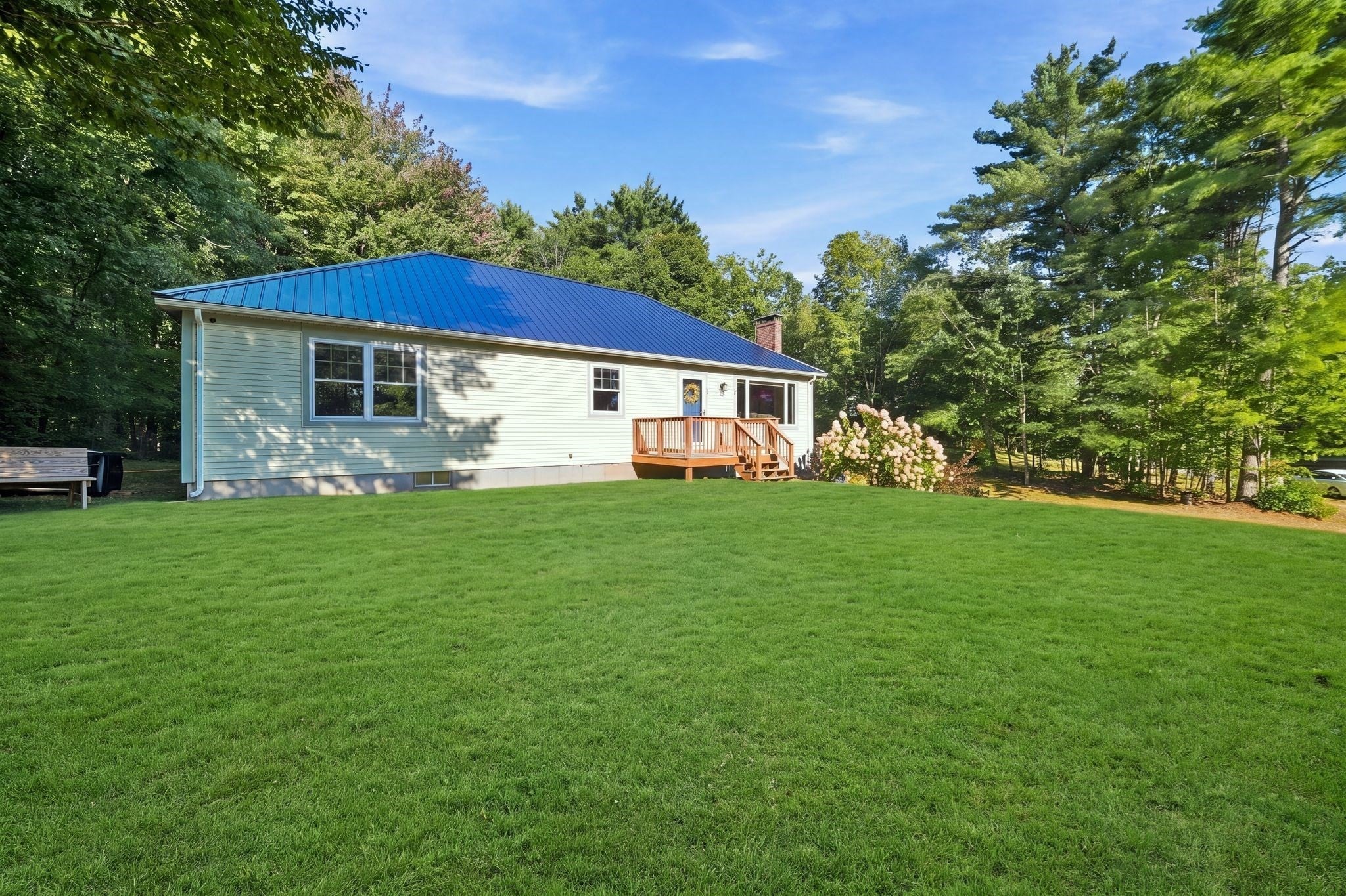 25 Ridgewood Dr