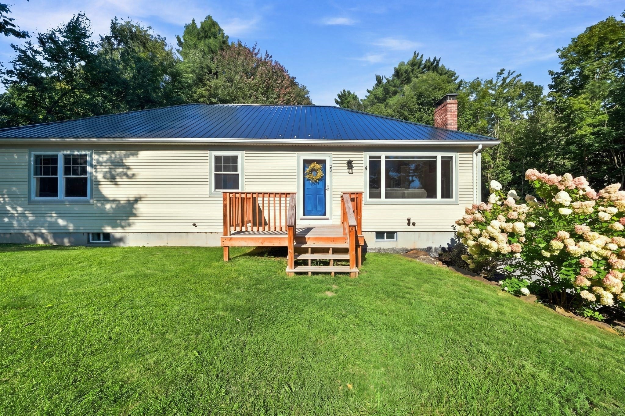 25 Ridgewood Dr, Gilmanton, NH, 25 Ridgewood Dr, Gilmanton, NH Photo #1