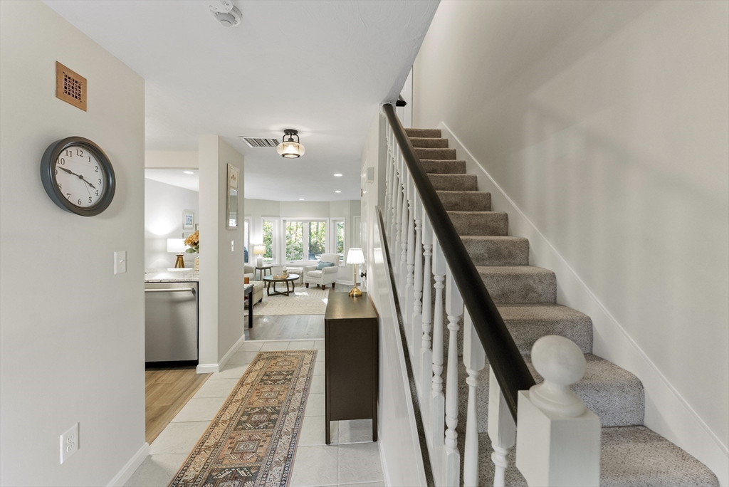 42 Westcliff Dr 0