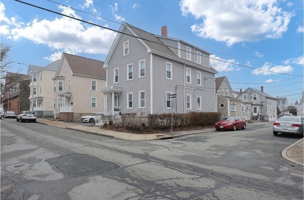 531 Rivet St