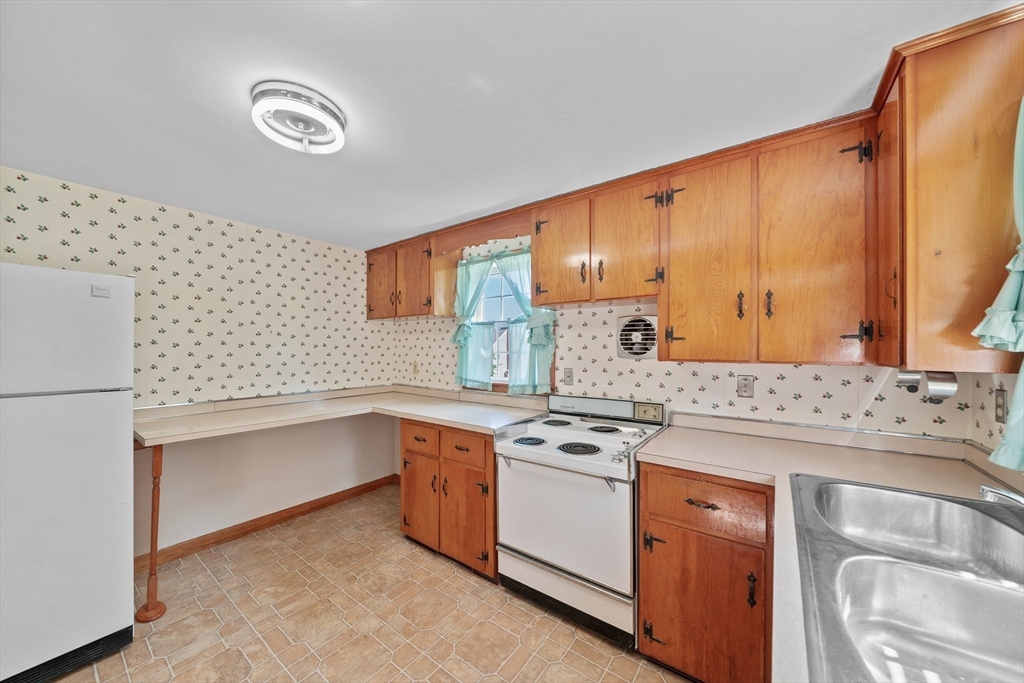 21 Jay Rd