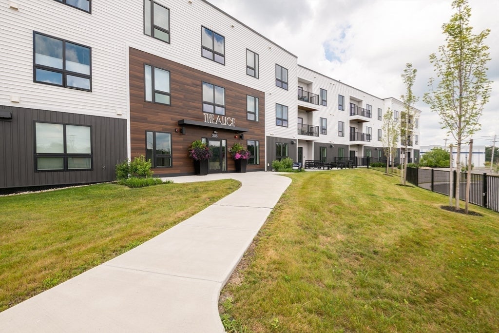 203 Lowell Street #120, Wilmington, MA, 203 Lowell Street #120, Wilmington, MA Photo #25