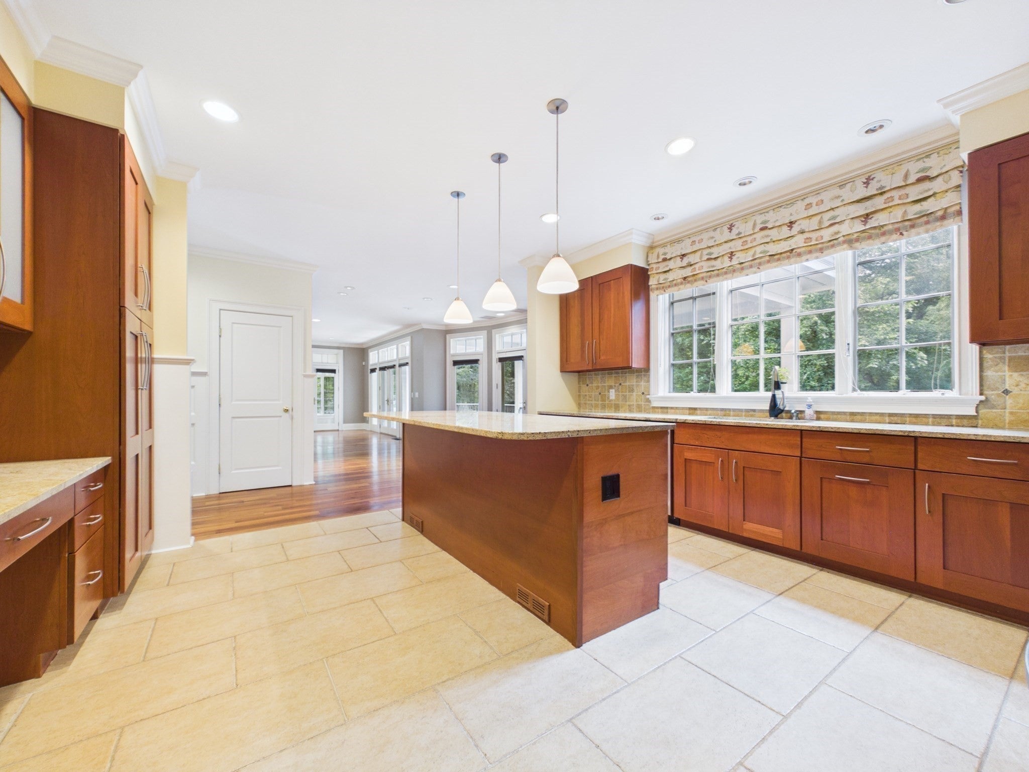 218 Pine St, Rehoboth, MA Photo #16