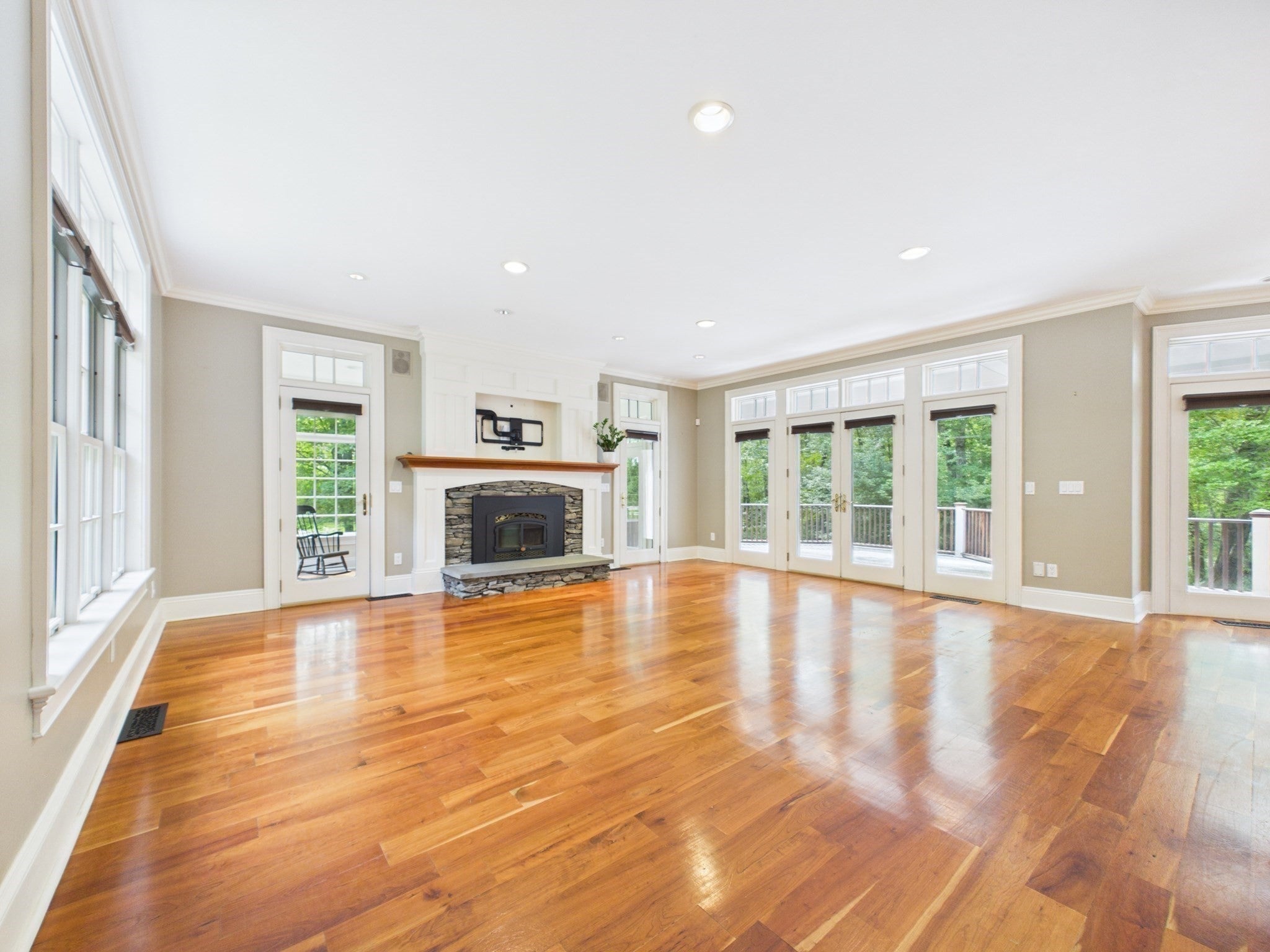 218 Pine St, Rehoboth, MA Photo #9