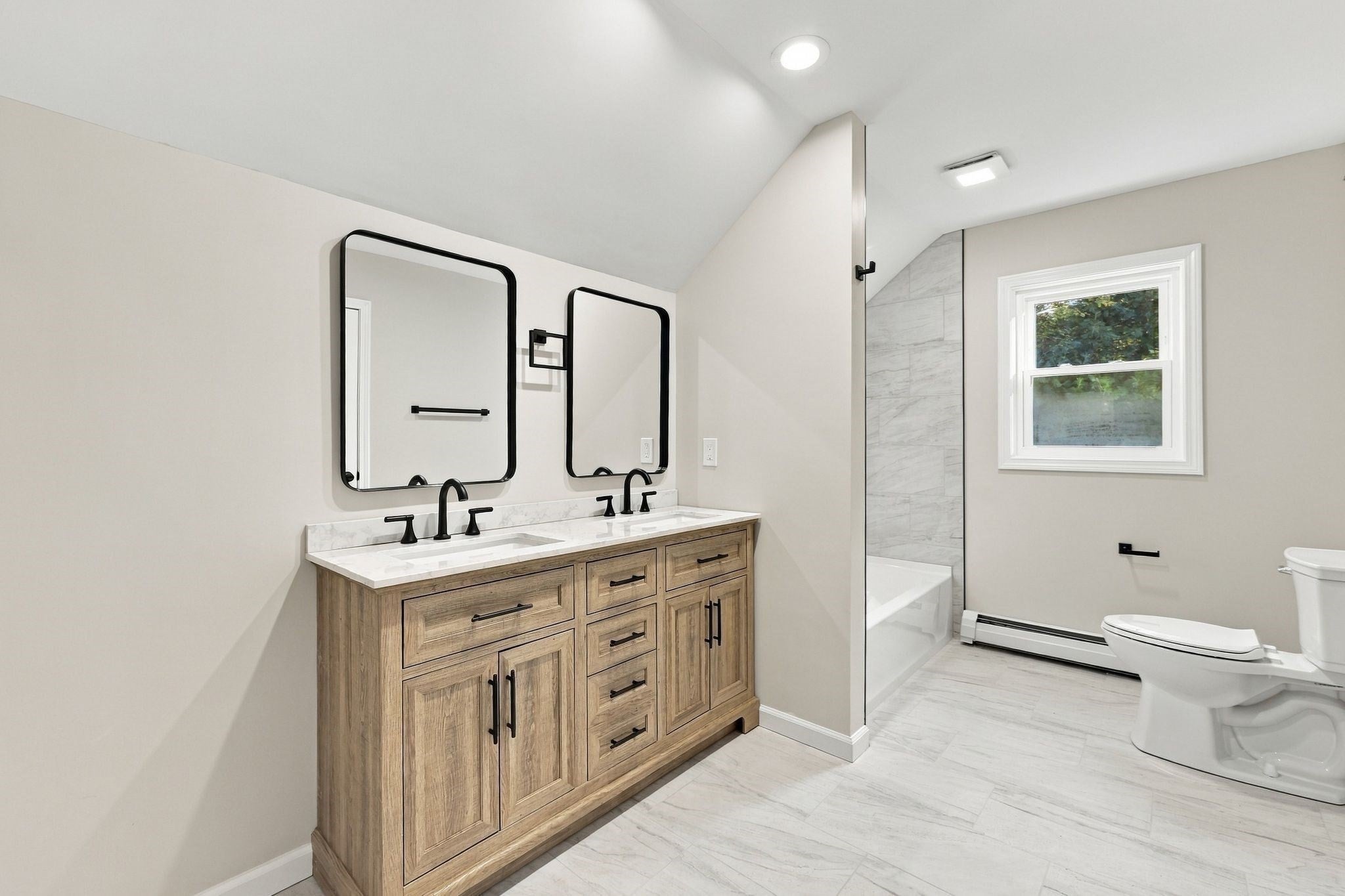 149 Carver St, Granby, MA Photo #20