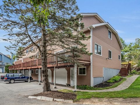 15 Nightingale Ln 15 Salem MA 01970