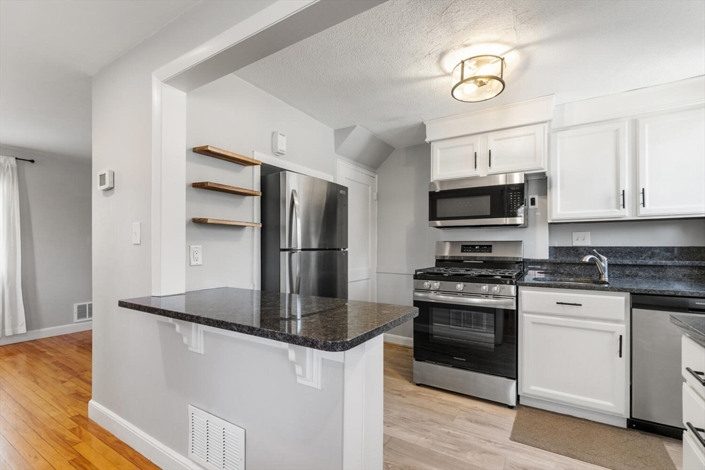 45 Pierce Rd 45