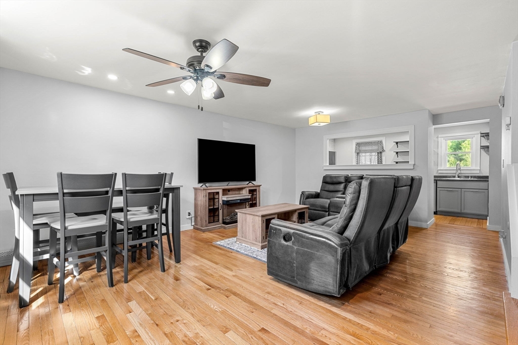 120 Kingston St 120