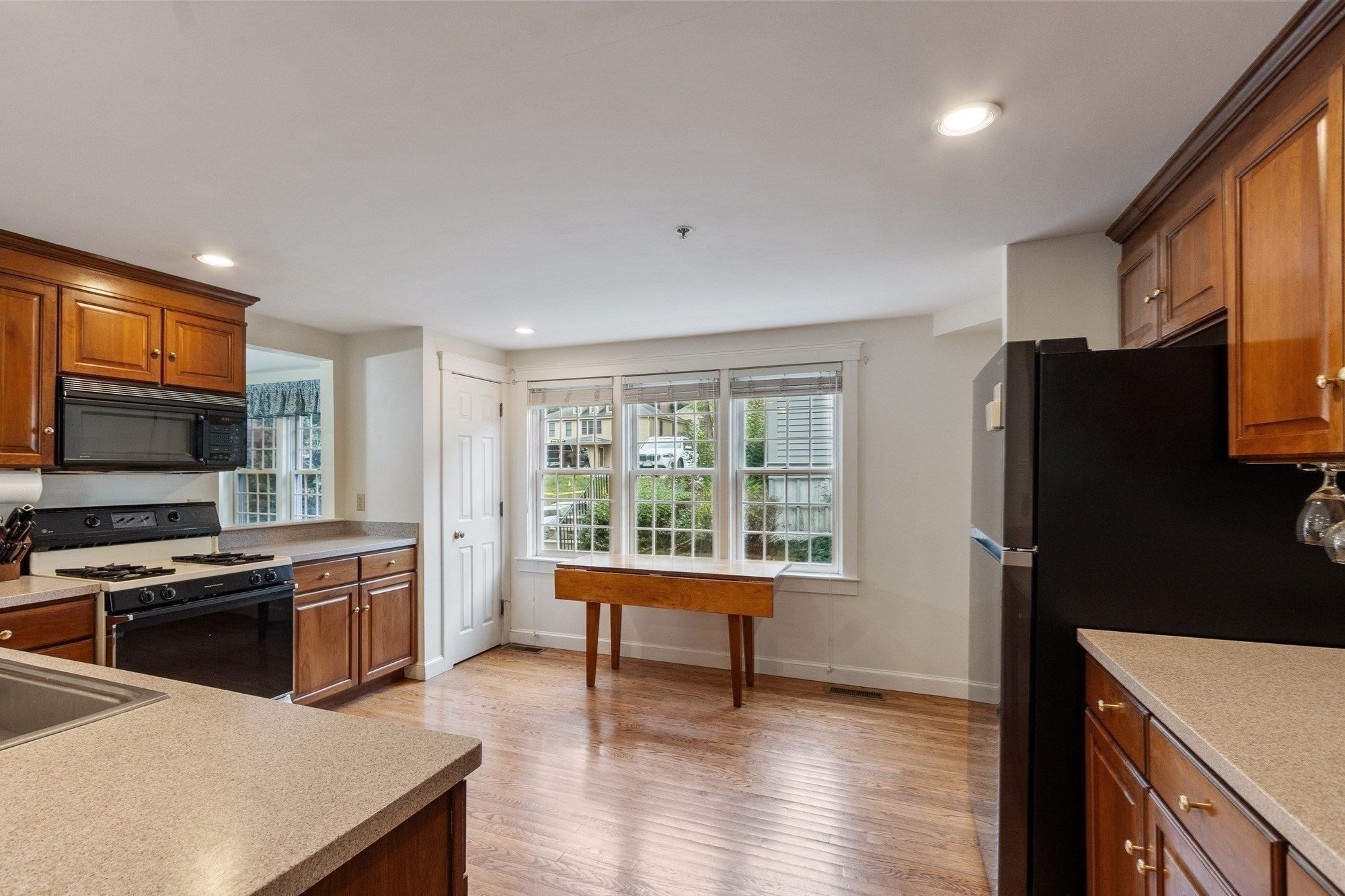 17 Wintergreen Ct #17, Lunenburg, MA, 17 Wintergreen Ct #17, Lunenburg, MA Photo #25