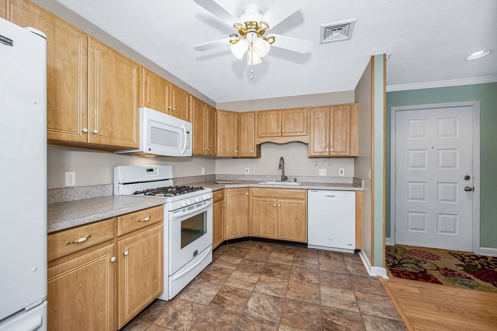 14 Dallas Dr 309