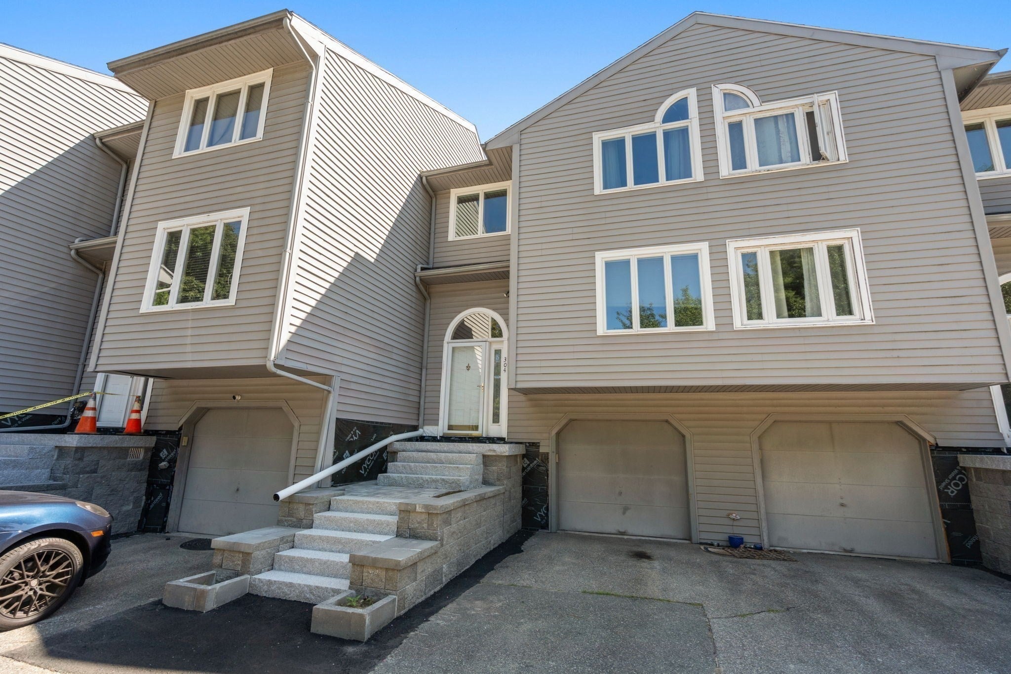 304 Erin Rd 304