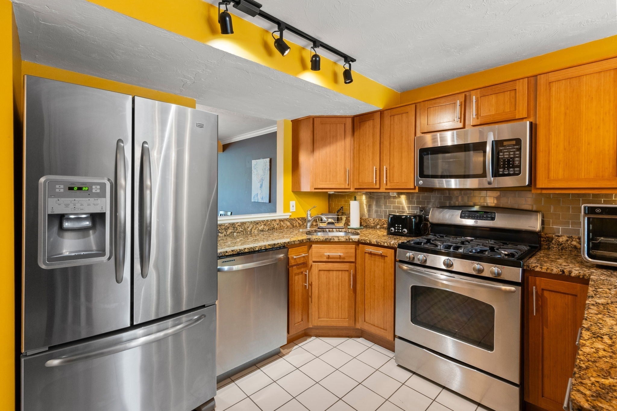 304 Erin Rd #304, Stoughton, MA, 304 Erin Rd #304, Stoughton, MA Photo #12