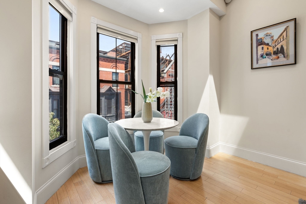 26 Isabella St 9