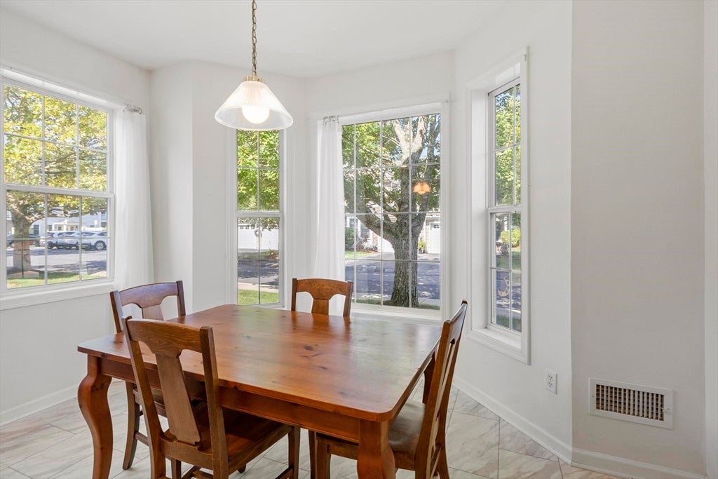 18 Hartland Way #18, Acton, MA Photo #16