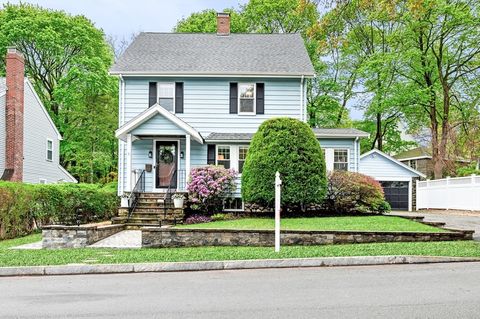 377 Grove St Melrose MA 02176
