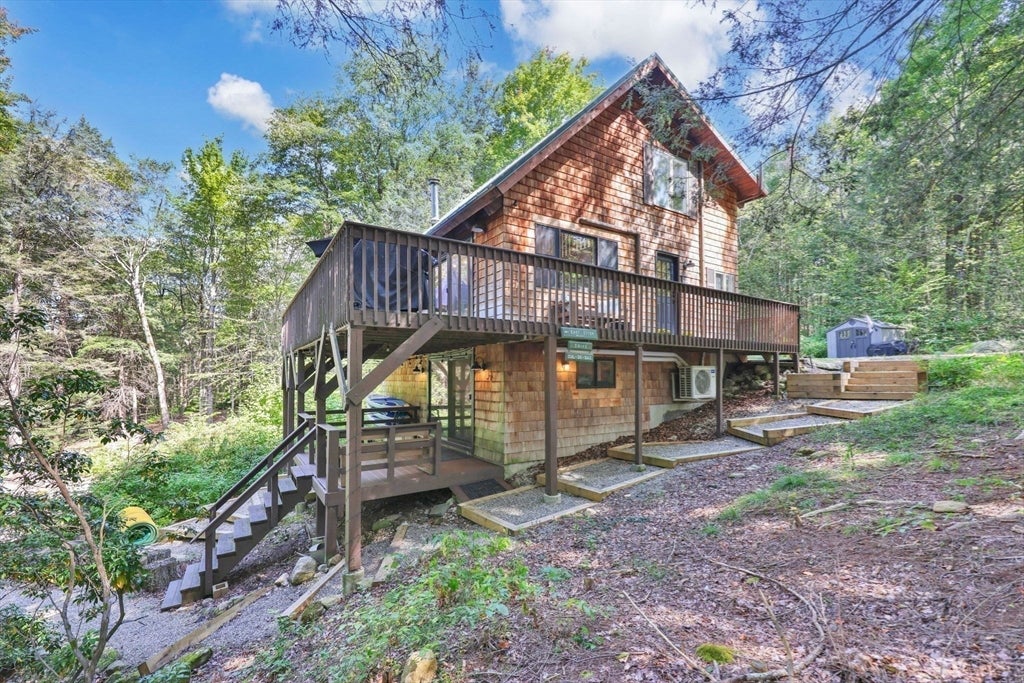 136 E Otter Dr
