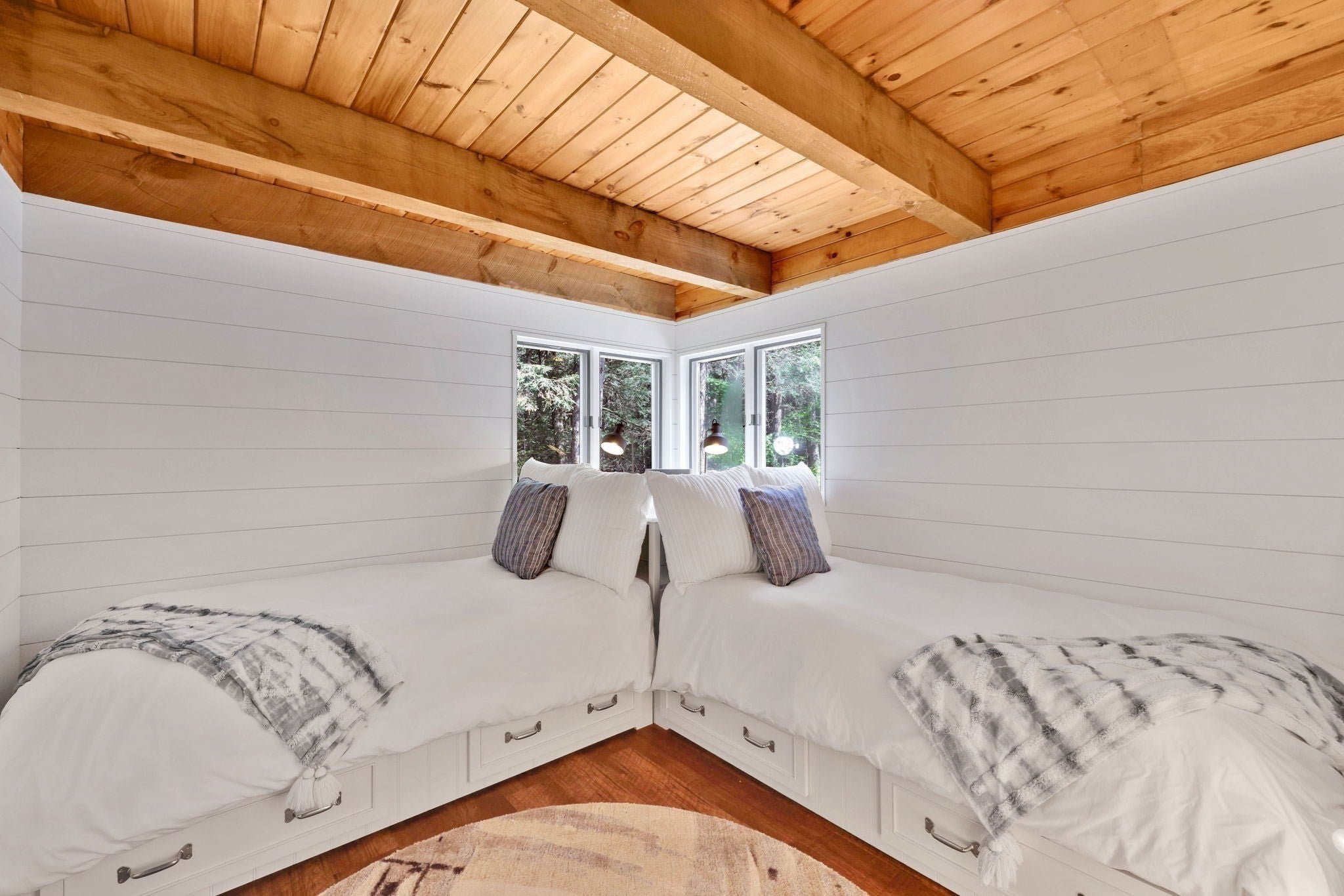 136 E Otter Dr, Tolland, MA Photo #16