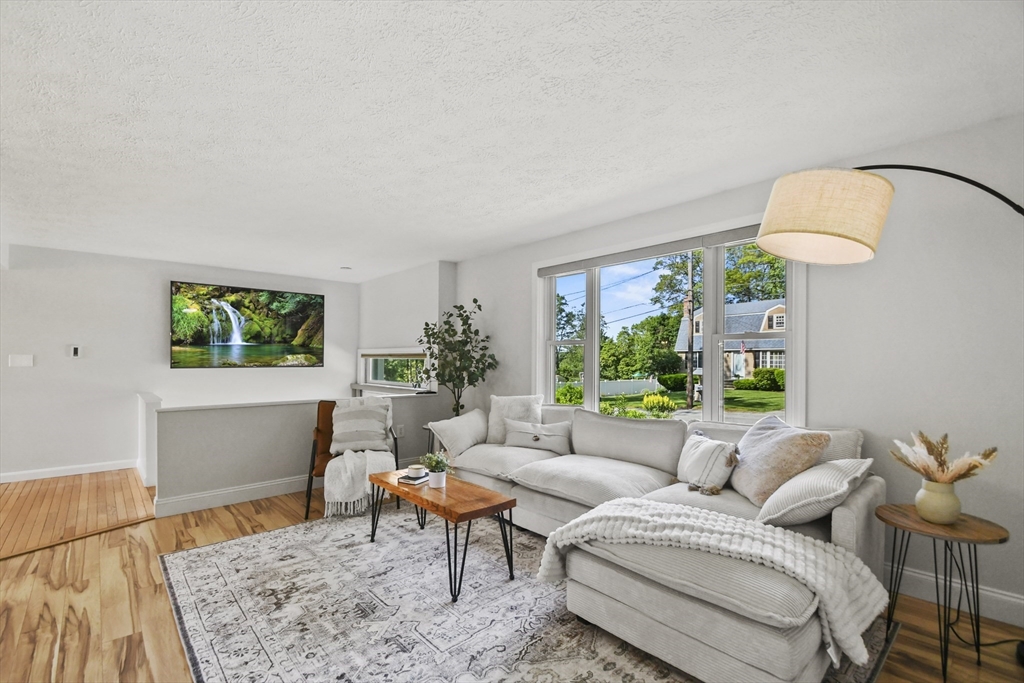 6 Overlook Avenue