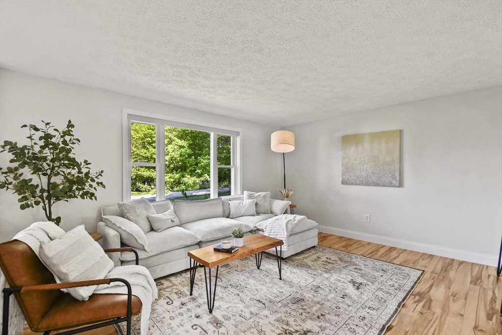 6 Overlook Avenue