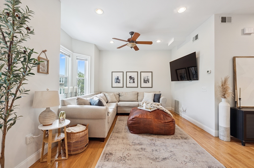 173 H St #2, Boston, MA, 173 H St #2, Boston, MA Photo #2