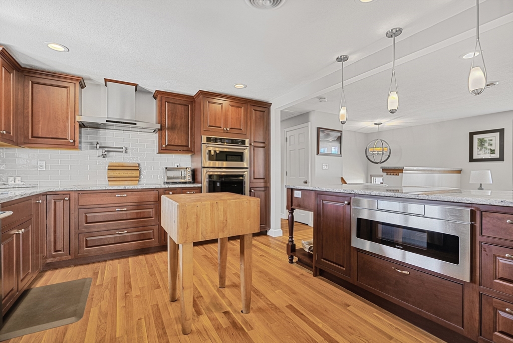 206 Burroughs Rd