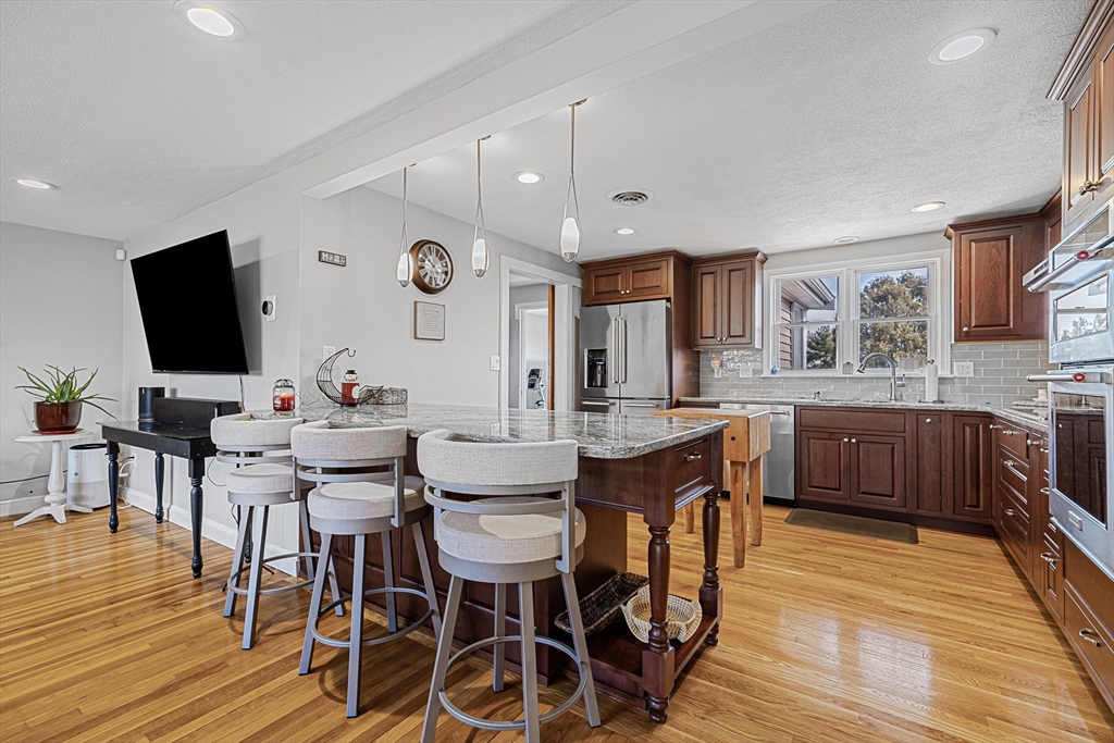 206 Burroughs Rd