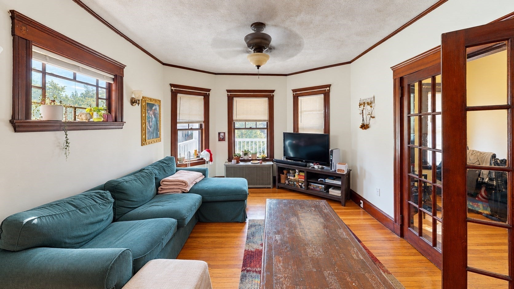 22-22A Valley St, Medford, MA Photo #8