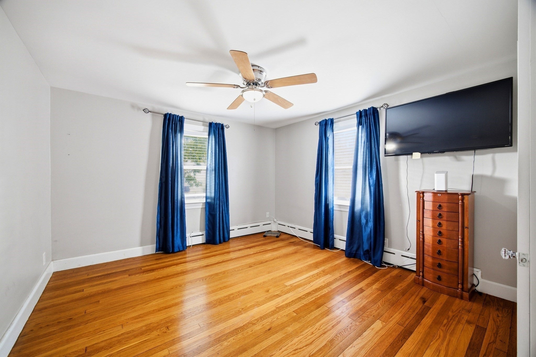 127 Shawmut St, Springfield, MA Photo #10