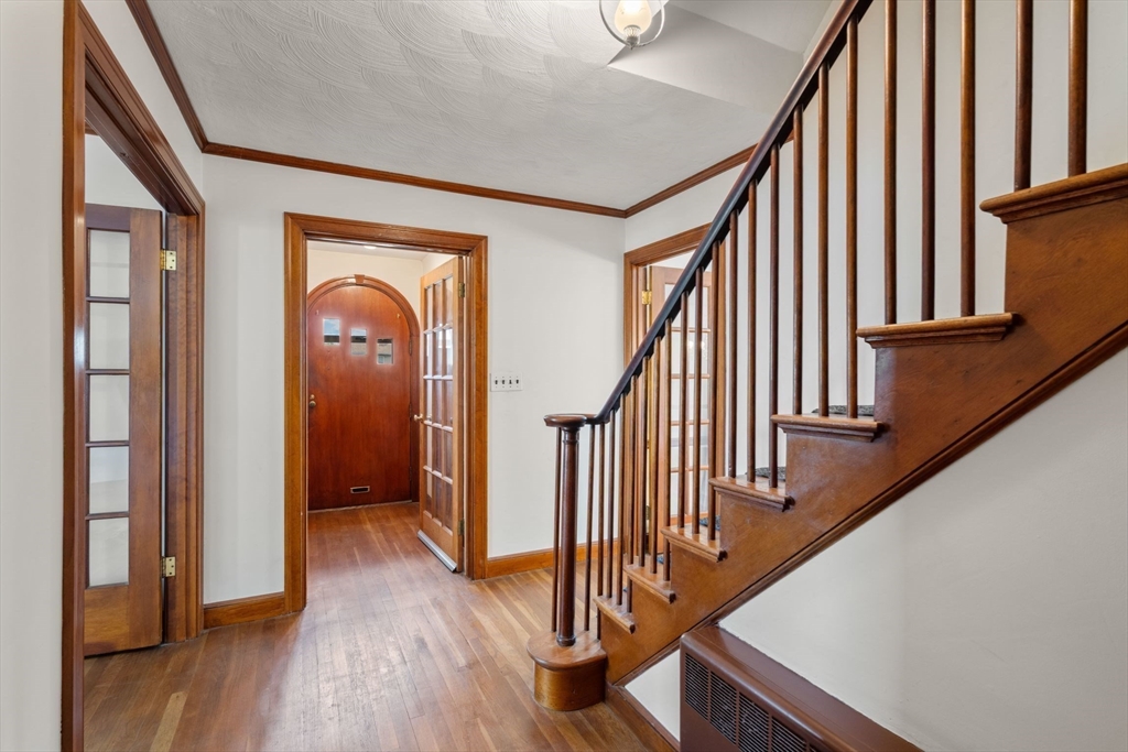 52-54 Loomis Ave