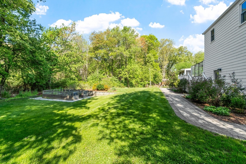 65 Mallard Dr