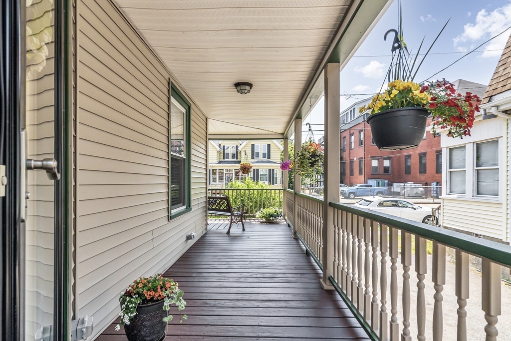 16 Pacific St