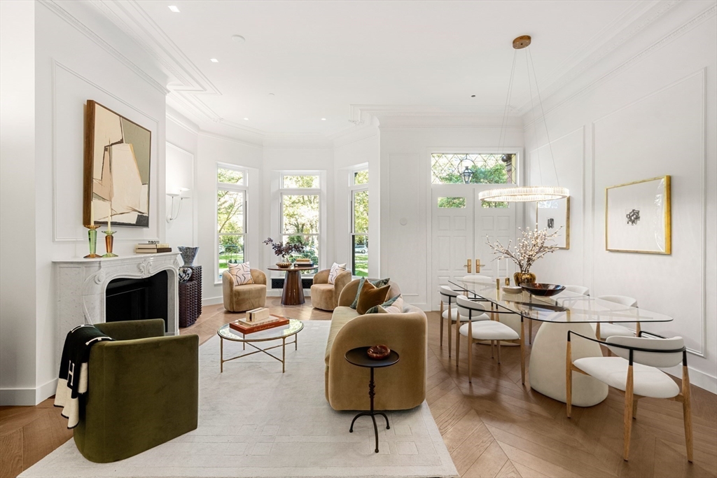 260-262 Commonwealth Avenue 1A