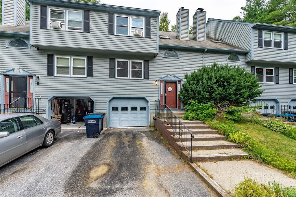 6 Carol Dr 6