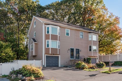 119 Orton St Ext Worcester MA 01604