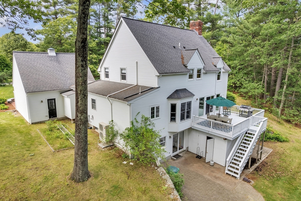 271 Pond St