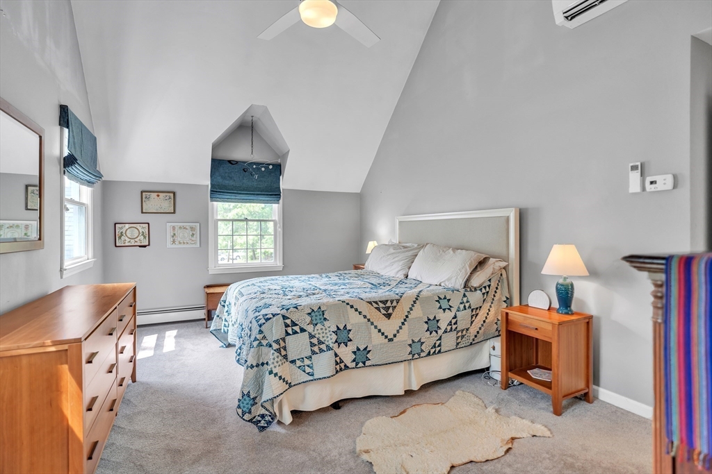 Hopkinton, Massachusetts 01748, United States, 4 Bedrooms Bedrooms, ,3 BathroomsBathrooms,Residential,Active,144460